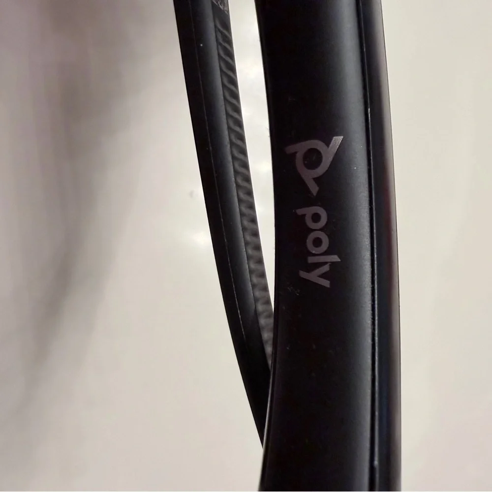 Poly Wireless Headset - Picture 3 of 3